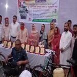 রহমানীয়া প্রতিবন্ধী কল্যাণ ফাউন্ডেশনের রিকশা বিতরণ