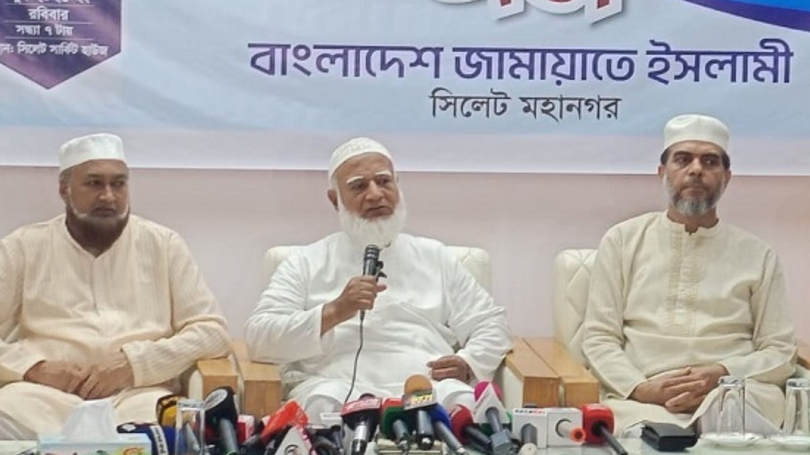 Read more about the article নির্বাচন সুন্দর হলেও ফলাফল সুন্দর হয়নি, গৃহযুদ্ধ এড়াতে মেনে নিয়েছি: বিরোধীদলীয় নেতা