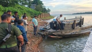 জাফলংয়ে অবৈধ বালু উত্তোলনের বিরুদ্ধে প্রশাসনের অভিযান, জব্দ ৬ হাজার ঘনফুট বালু