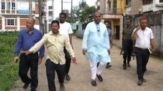 কচুরিপানা-আবর্জনা মুক্ত হচ্ছে খোজারখলা পুকুর, সিসিক প্রশাসকের সরজমিন পরিদর্শন