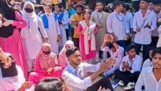 শিক্ষামন্ত্রীর পদত্যাগের দাবিতে শ্রীমঙ্গলে শিক্ষার্থীদের সড়ক অবরোধ