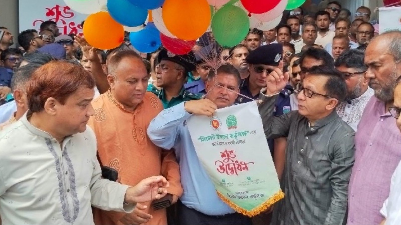 Read more about the article সিলেট উন্নয়ন কর্তৃপক্ষের অস্থায়ী কার্যালয়ের উদ্বোধন করলেন দুই মন্ত্রী