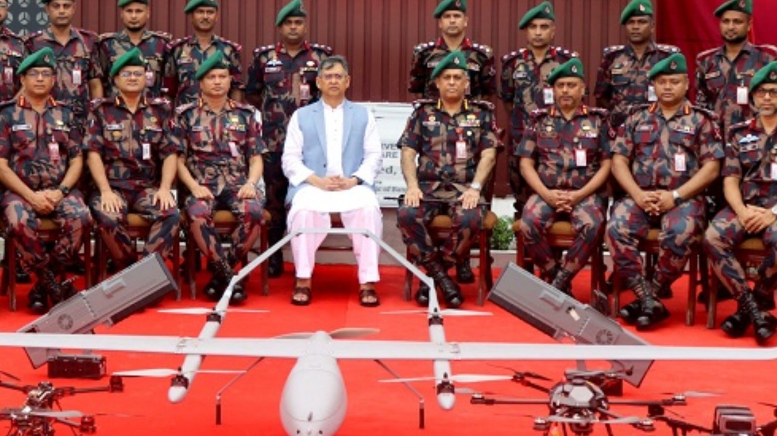 Read more about the article সীমান্ত নজরদারিতে ড্রোন, সিলেটে চালু দেশের প্রথম ড্রোন ওয়ারফেয়ার প্রশিক্ষণকেন্দ্র
