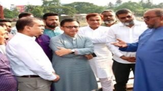 ​কিন ব্রিজের পাশে ঝুলন্ত সেতু নির্মাণের উদ্যোগ, এলাকা পরিদর্শন করলেন বাণিজ্যমন্ত্রী